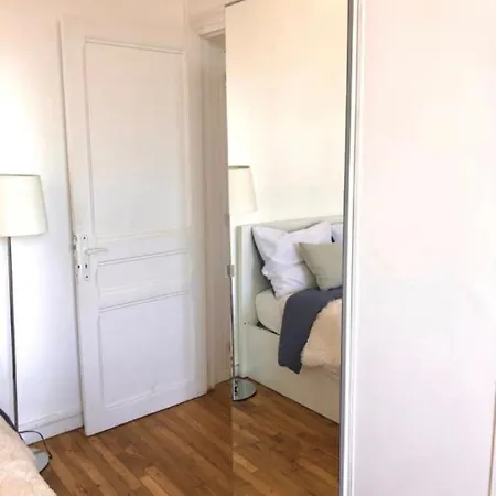 Апартаменты Confortable 2 Pieces Proche Paris *